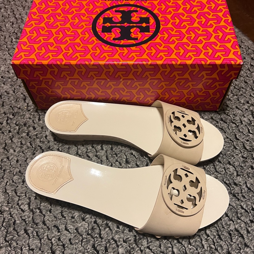 Tory Burch Tan Slide Sandals - Picture 3 of 4